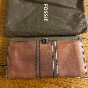 **RARE** Fossil Vintage Reissue Brown Leather Wallet Clutch
